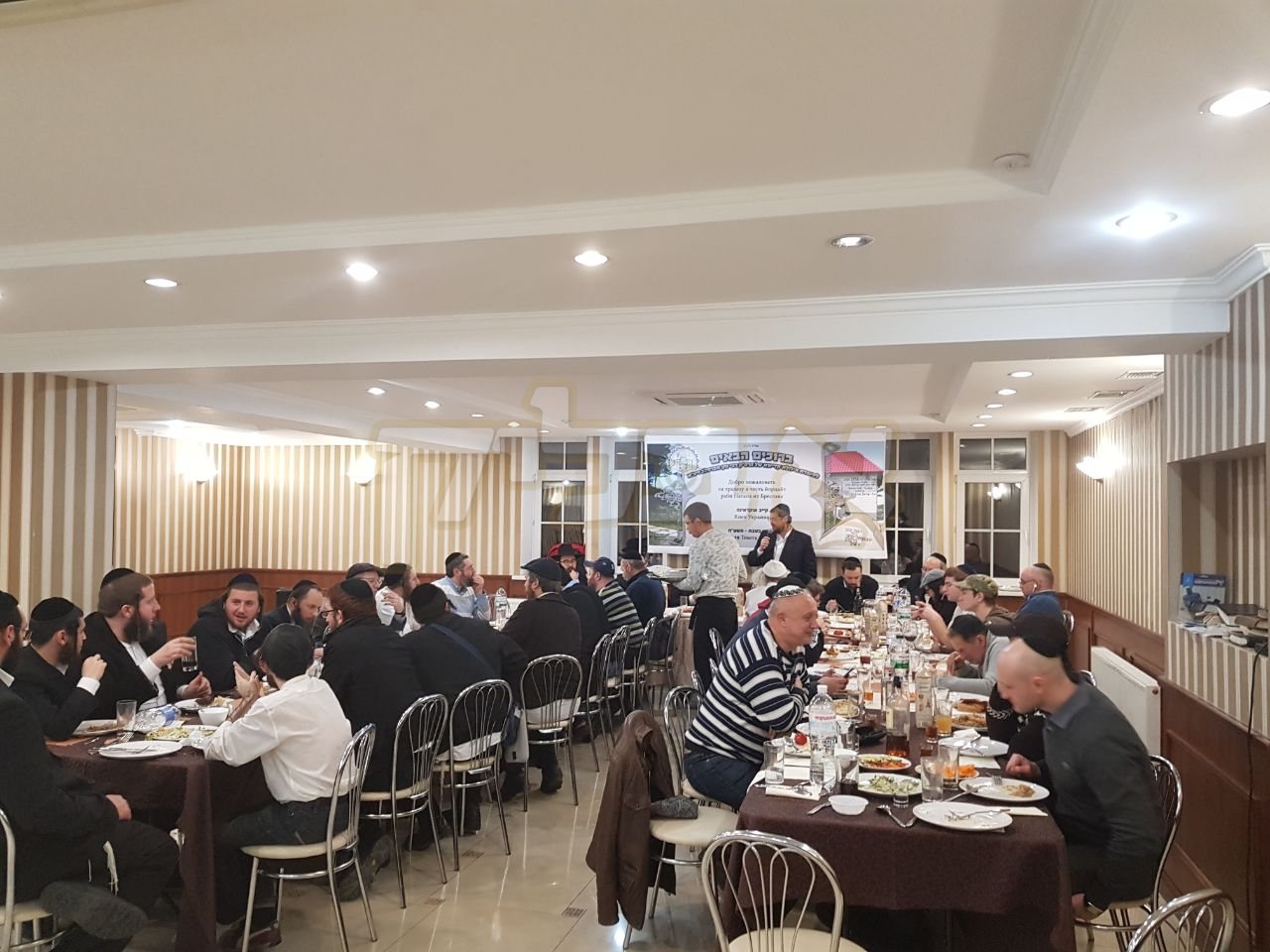 יארצייט סעודה פון הרה"ק ר נתן מ'ברסלב אין קיעב בראשית הרב הילל כהן