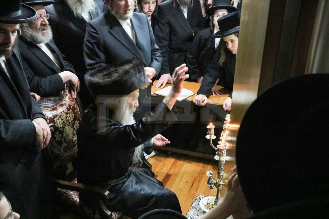 חנוכה ביי הרה"צ רבי מרדכי שטיינער שליט"א
