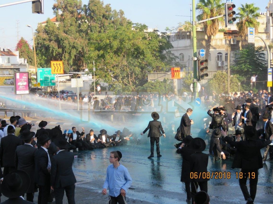 הפגנות אין בני ברק צוליב גזירת גיוס בני ישיבות