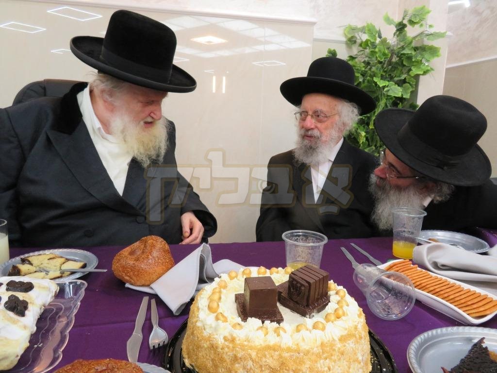 Main image for בר מצוה פון נכד הגר"מ שטערנבוך שליט"א ראב"ד ירושלים