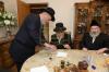 מעמד כתיבת האותיות אין די ספר תורה וואס איז געשריבן געווארן  דורך הרה"ח ר' מאיר הירש הי"ו מראשי הקהילה אין קרית יואל 