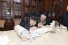 מעמד כתיבת האותיות אין די ספר תורה וואס איז געשריבן געווארן  דורך הרה"ח ר' מאיר הירש הי"ו מראשי הקהילה אין קרית יואל 