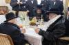 כ"ק אדמו"ר מצאנז שליט"א באזוכט ביי זקני חסידי צאנז אין מאנסי 