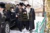 כ"ק אדמו"ר מצאנז שליט"א באזוכט ביי זקני חסידי צאנז אין מאנסי 