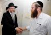 הגאון רבי בערל לאזאר שליט"א הויפט רב פון רוסלאנד ביים מצות באקן 