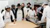 הגאון רבי בערל לאזאר שליט"א הויפט רב פון רוסלאנד ביים מצות באקן 