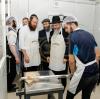 הגאון רבי בערל לאזאר שליט"א הויפט רב פון רוסלאנד ביים מצות באקן 