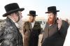 כ"ק אדמו"ר מוויזניץ שליט"א באזוכט ביים שטח וואו עס ווערט געבויעט ביליגע דירות פאר חסידי וויזניץ 