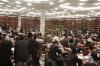 הונדערטער בחורים און אינגעלייט ביים לערנען שובבי"ם פארטאגס אין ביהמ"ד הגדול ד'סאטאמר אין ב"פ 