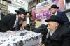 מרן שר התורה הגר"ח קנייבסקי שליט"א ביים אונטערשרייבן די קול קורא לטובת די בארימטע מוסד בלב אחד 