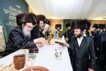 Full gallery of the Pupa Rebbi's trip to mekomois hakodesh 