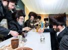 Full gallery of the Pupa Rebbi's trip to mekomois hakodesh 