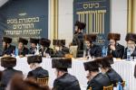 Full gallery of the Pupa Rebbi's trip to mekomois hakodesh 
