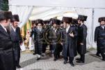 Full gallery of the Pupa Rebbi's trip to mekomois hakodesh 