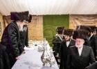Full gallery of the Pupa Rebbi's trip to mekomois hakodesh 