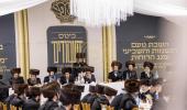 Full gallery of the Pupa Rebbi's trip to mekomois hakodesh 