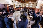 Full gallery of the Pupa Rebbi's trip to mekomois hakodesh 