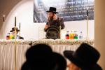 Full gallery of the Pupa Rebbi's trip to mekomois hakodesh 