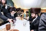 Full gallery of the Pupa Rebbi's trip to mekomois hakodesh 