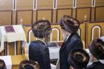 Full gallery of the Pupa Rebbi's trip to mekomois hakodesh 