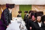 Full gallery of the Pupa Rebbi's trip to mekomois hakodesh 