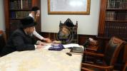 R' Ezra friedlander visits bobov 45 Rabbe before the bar mitzveh of his son yakov yitzchuk 