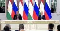 Main image for Putin Vows to Tackle 'Threats from Afghanistan'