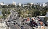 Main image for Yesterday, Dozens of Federal Officers Swarm LA's MacArthur Park. 