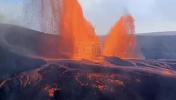 Main image for Hawaii Volcano Erupts Again, Sending Lava Into the Sky.