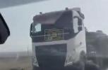 Main image for Syrian Army Deploys Tanks Toward SDF-Held Deir ez-Zor Region.