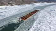Main image for Tugboat Battles Thick Ice on Rarely Frozen Ohio River.