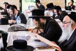Historic 'Limud Shas Al Kivro' in Radoshitz; Siyum HaShas and Hilula Seudos on Chai Sivan held in the magnificent Landau Building