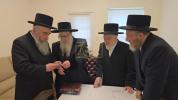 Sanz-Klausenburger Rebbe Shlit"a Visits Liska Rebbe Shlit"a