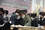 The Viznitz Rebbe Shlit"a Marks 25 Years of the Viznitz Elad Community