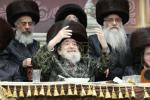 The Viznitz Rebbe Shlit"a Marks 25 Years of the Viznitz Elad Community