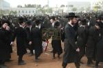 Thousands of Gur Chassidim Unite Against Gzeiras HaGiyus, Led by the Rebbe Shlit"a