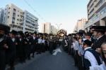 Hachnosas Sefer Torah in Seret Vizhnitz Beis Medrash, Beis Shemesh