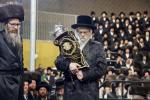 Hachnosas Sefer Torah in Seret Vizhnitz Beis Medrash, Beis Shemesh