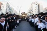 Hachnosas Sefer Torah in Seret Vizhnitz Beis Medrash, Beis Shemesh