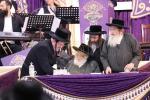 Toldos Aharon Vaad Mifal Hatorah: Siyum Talta Bava Nezikin and Beginning Maseches Sanhedrin in Amud Hayom