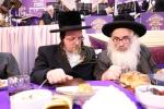 Toldos Aharon Vaad Mifal Hatorah: Siyum Talta Bava Nezikin and Beginning Maseches Sanhedrin in Amud Hayom