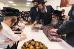 Chumash Seudah in Satmar Montreal with the Satmar Rebbe Shlit"a