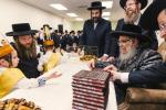 Chumash Seudah in Satmar Montreal with the Satmar Rebbe Shlit"a