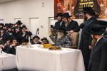 Chumash Seudah in Satmar Montreal with the Satmar Rebbe Shlit"a