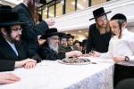 Talmud Torah Children Welcome Satmar Rebbe Shlit"a in Montreal
