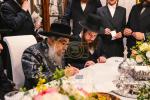 Satmar Rebbe Shlit"a in Montreal for Shatros Signing with R' Baruch Oberlander