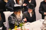 Satmar Rebbe Shlit"a in Montreal for Shatros Signing with R' Baruch Oberlander