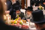 Satmar Rebbe Shlit"a in Montreal for Shatros Signing with R' Baruch Oberlander