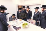 The Satmar Rebbe Shlit"a Visits Donors in Montreal