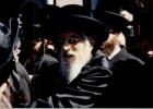 Nostalgic photos and video of Hachnosas Sefer Torah in Bobov